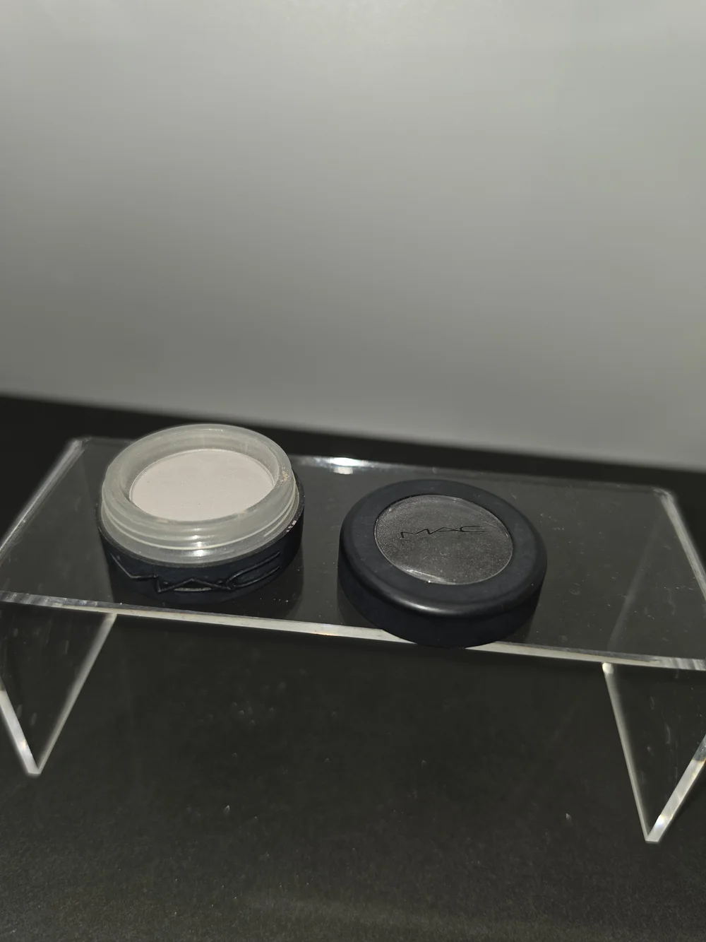 VINTAGE 1990s MAC SCREW TOP EYESHADOW- 